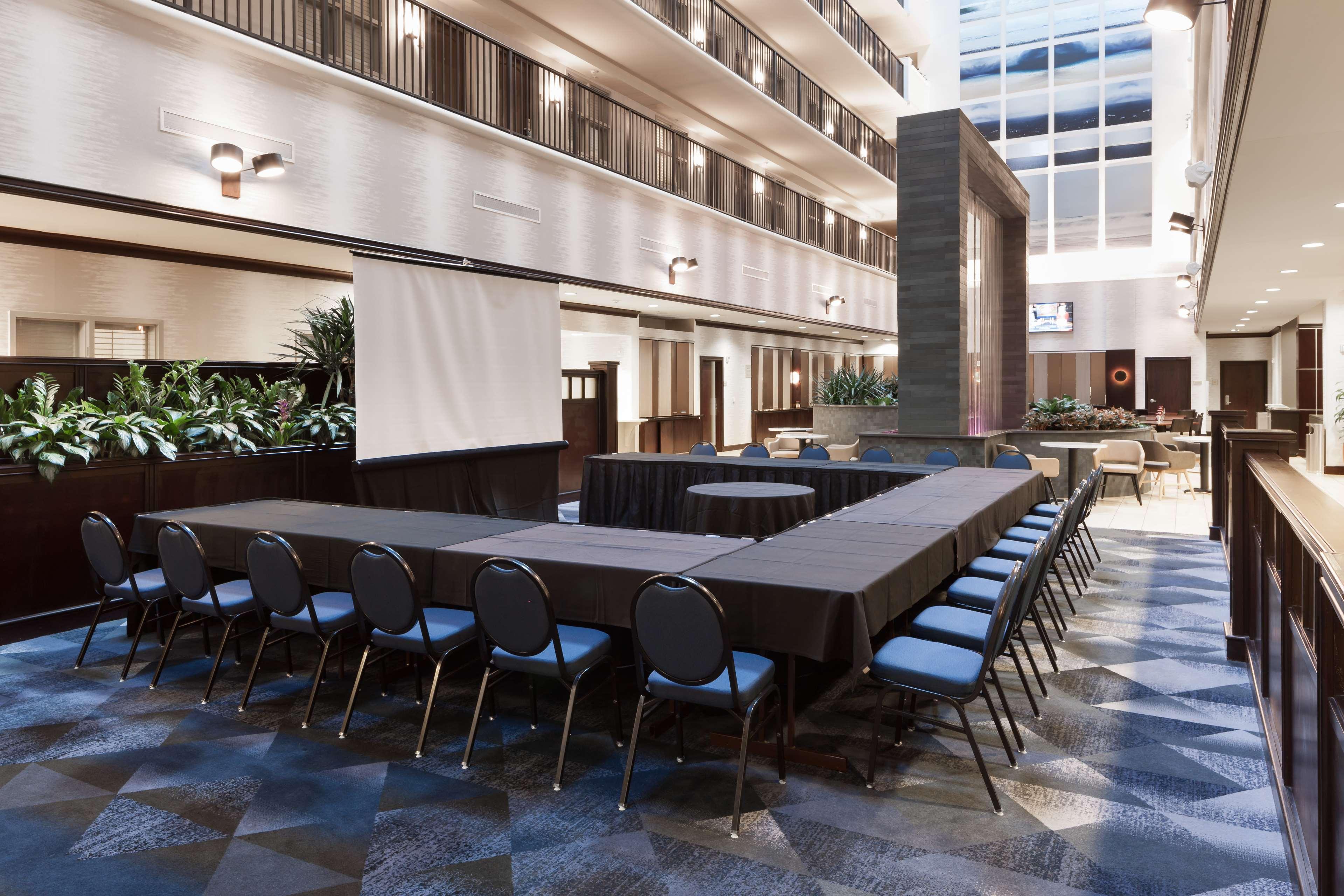 Embassy Suites By Hilton Tampa Brandon Heartland Exteriér fotografie