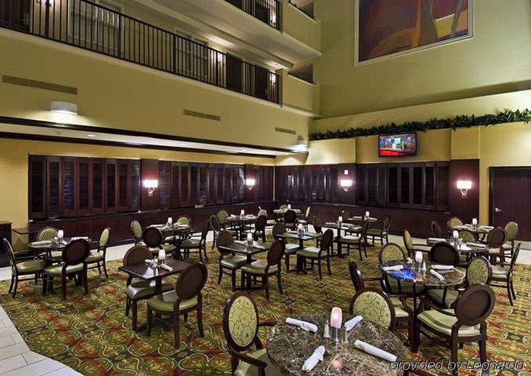 Embassy Suites By Hilton Tampa Brandon Heartland Restaurace fotografie