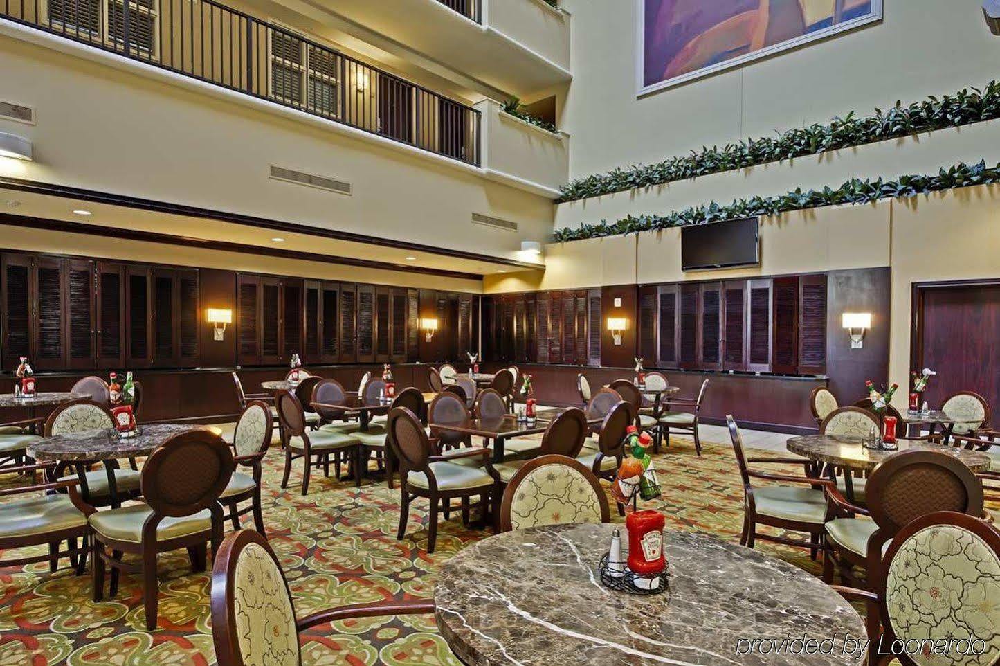 Embassy Suites By Hilton Tampa Brandon Heartland Exteriér fotografie