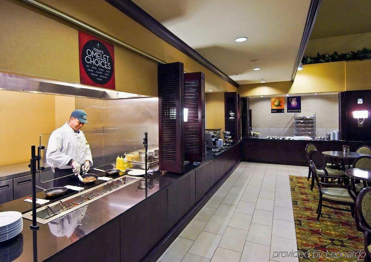 Embassy Suites By Hilton Tampa Brandon Heartland Exteriér fotografie